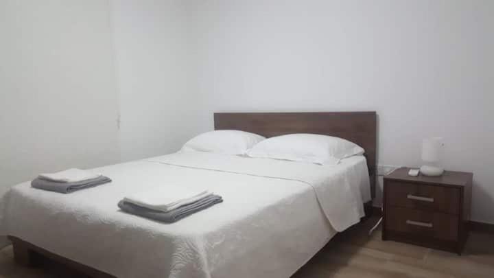 Epistimi 3 Bedroom Holiday House Agia Napa Exterior foto